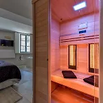 Appartement Les De Laure - O Lit Divin, Instant De Volupte, Balneo Sauna, Climatisation, Netflix, 160m De La Cite Medievale Carcassonne