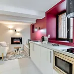 Appartement Les De Laure - O Lit Divin, Instant De Volupte, Balneo Sauna, Climatisation, Netflix, 160m De La Cite Medievale Carcassonne