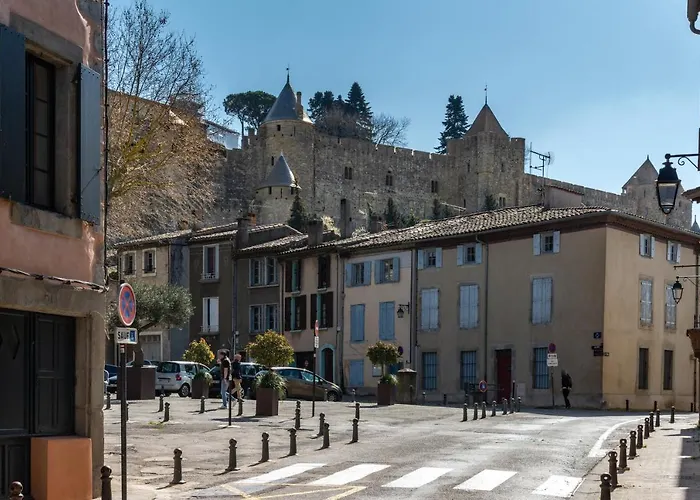 O Lit Divin Instant De Volupté Balneo Sauna Appartement Carcassonne