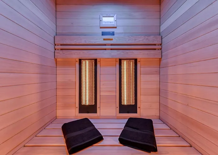 Les De Laure - O Lit Divin, Instant De Volupte, Balneo Sauna, Climatisation, Netflix, 160m De La Cite Medievale Appartement *