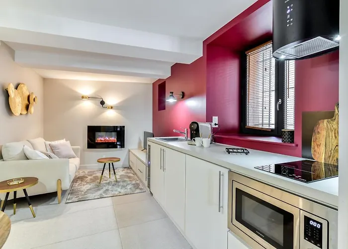 Appartement Les De Laure - O Lit Divin, Instant De Volupte, Balneo Sauna, Climatisation, Netflix, 160m De La Cite Medievale Carcassonne